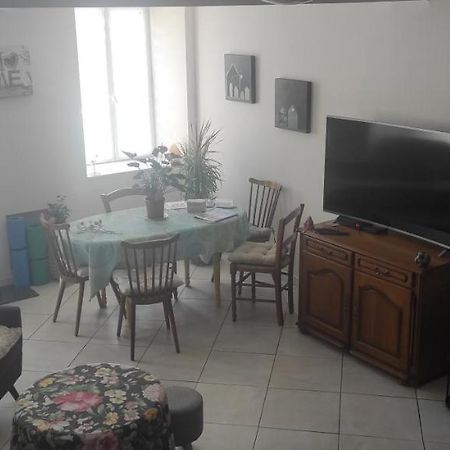 Les Plaisirs De La Ruralite Apartman Vendresse Kültér fotó